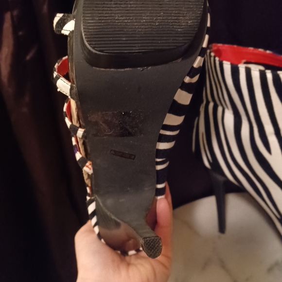 Zebra print stiletto heels - Picture 5 of 6